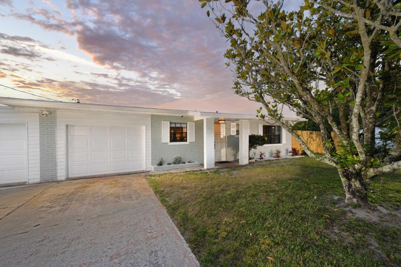 Lakefront Home With Screened Porch And Grill Winter Haven Exterior foto